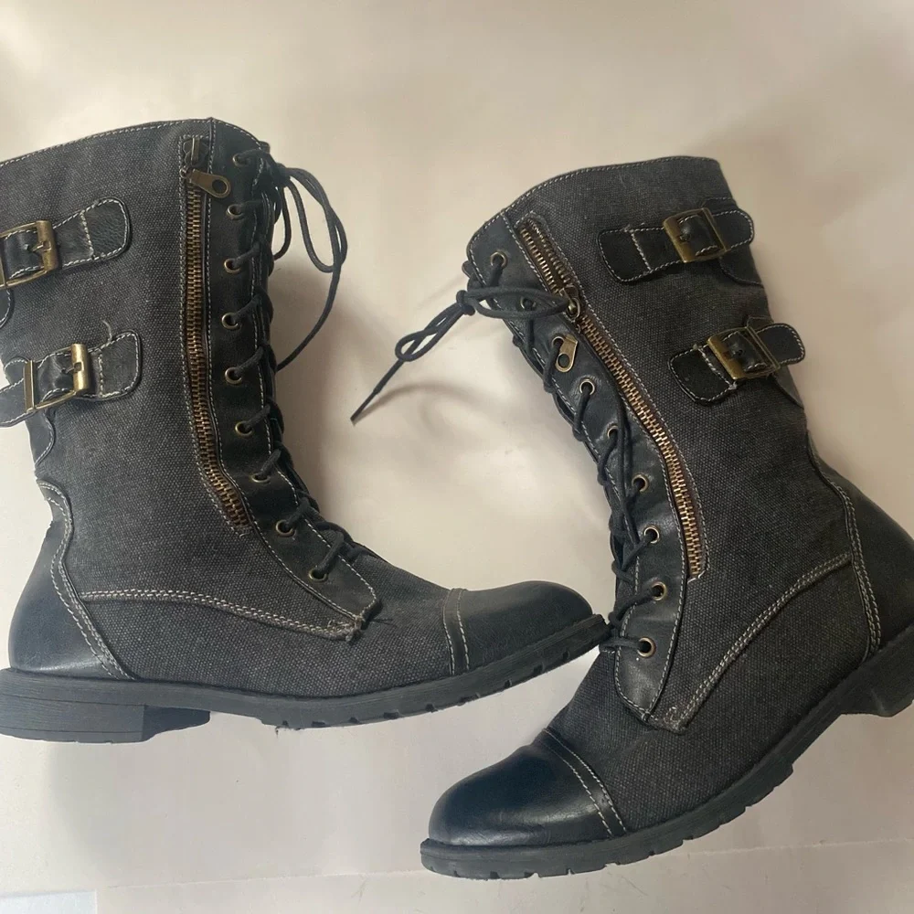 Boots - Picture 10 of 15